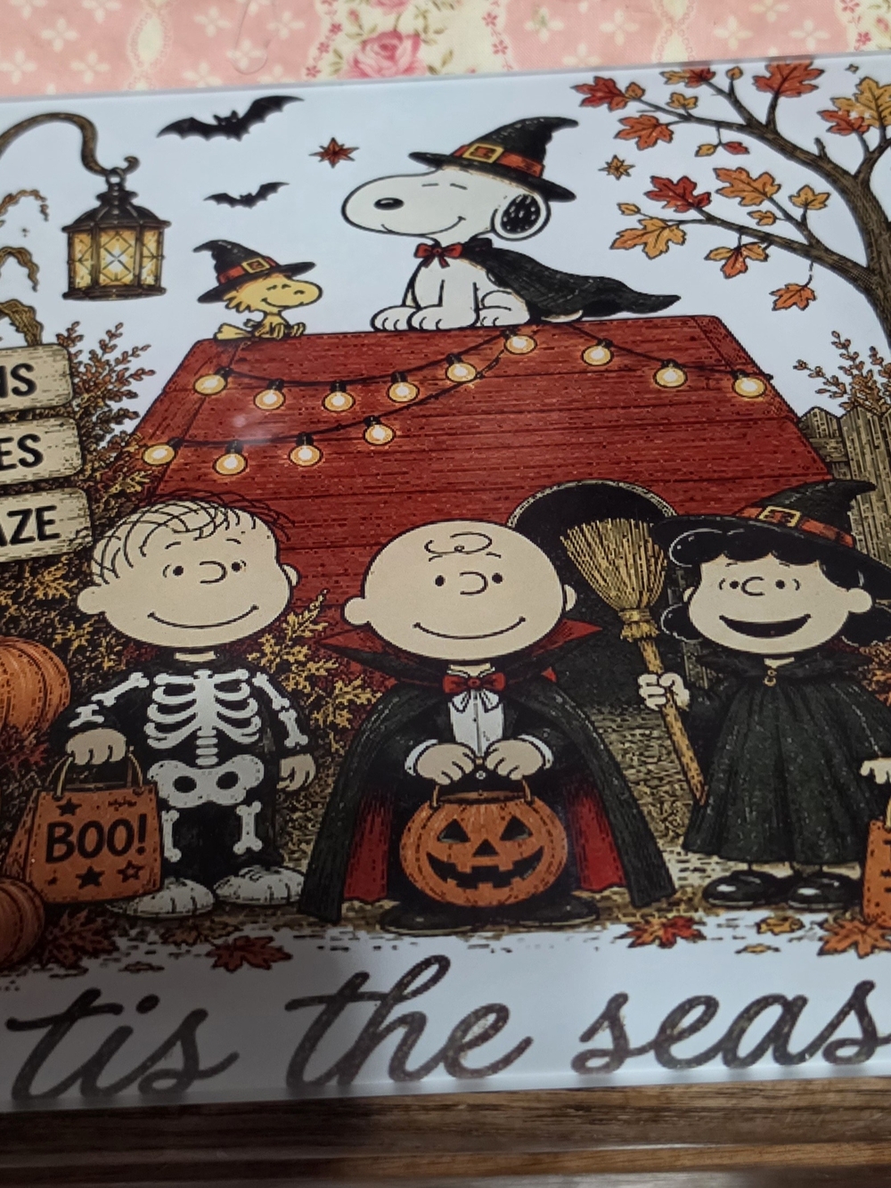 Peanuts ’Tis the Season Halloween Glass Cutting Board